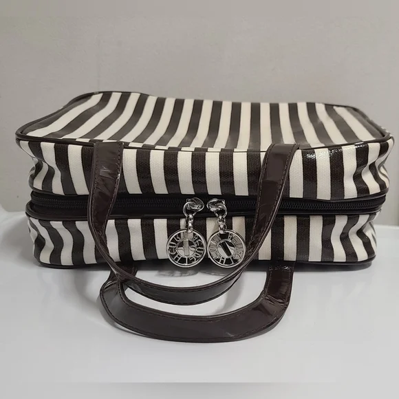 Henri Bendel Vintage Centennial Stripe Large Hanging Travel Accessory Bag - Picture 6 of 13